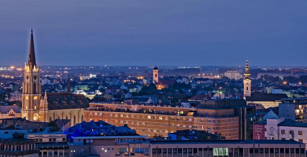 Nicola'S Apartment โนวีซาด ภายนอก รูปภาพ