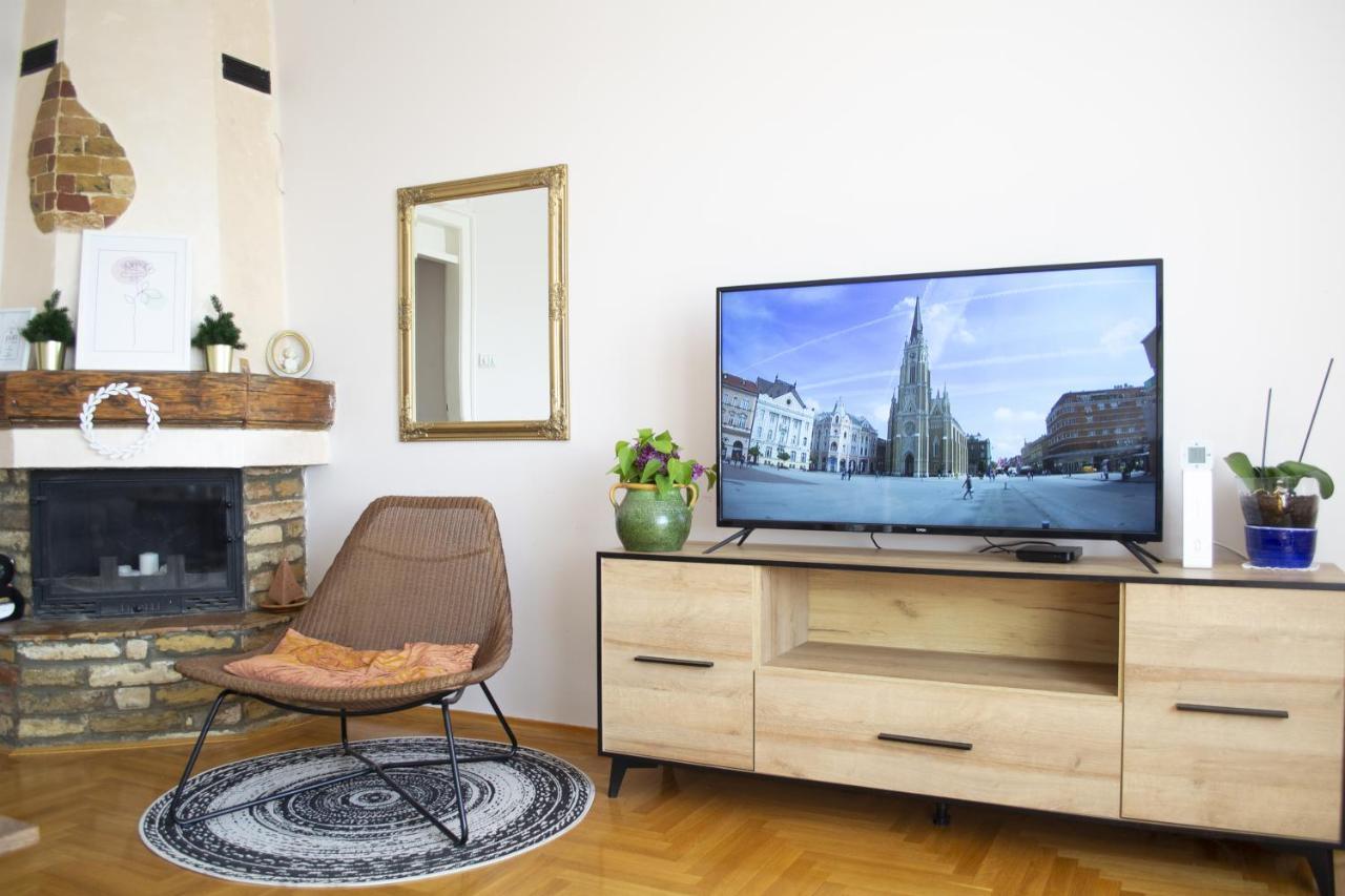 Nicola'S Apartment โนวีซาด ภายนอก รูปภาพ